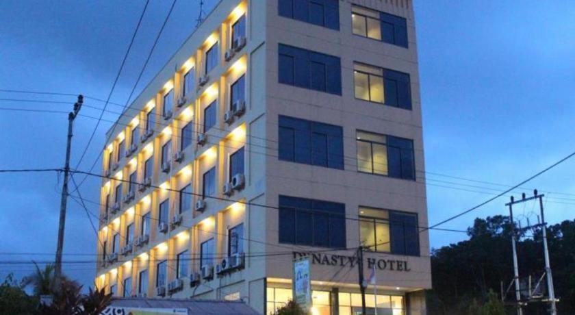 Hotel Dynasty Tarakan Exterior photo