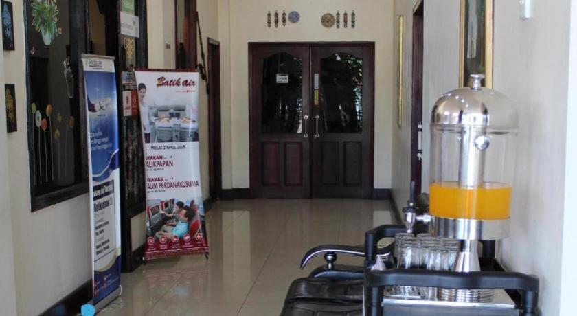 Hotel Dynasty Tarakan Exterior photo