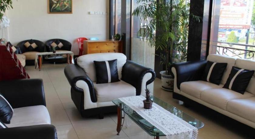 Hotel Dynasty Tarakan Exterior photo