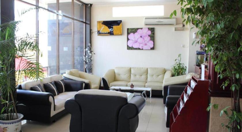 Hotel Dynasty Tarakan Exterior photo