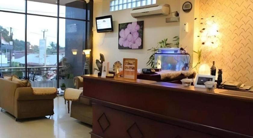 Hotel Dynasty Tarakan Exterior photo